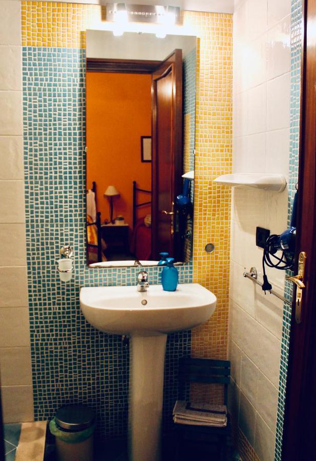 A Casa Di Mamma Hotel Milazzo Luaran gambar