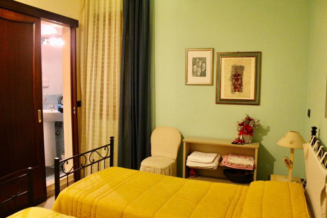 A Casa Di Mamma Hotel Milazzo Luaran gambar